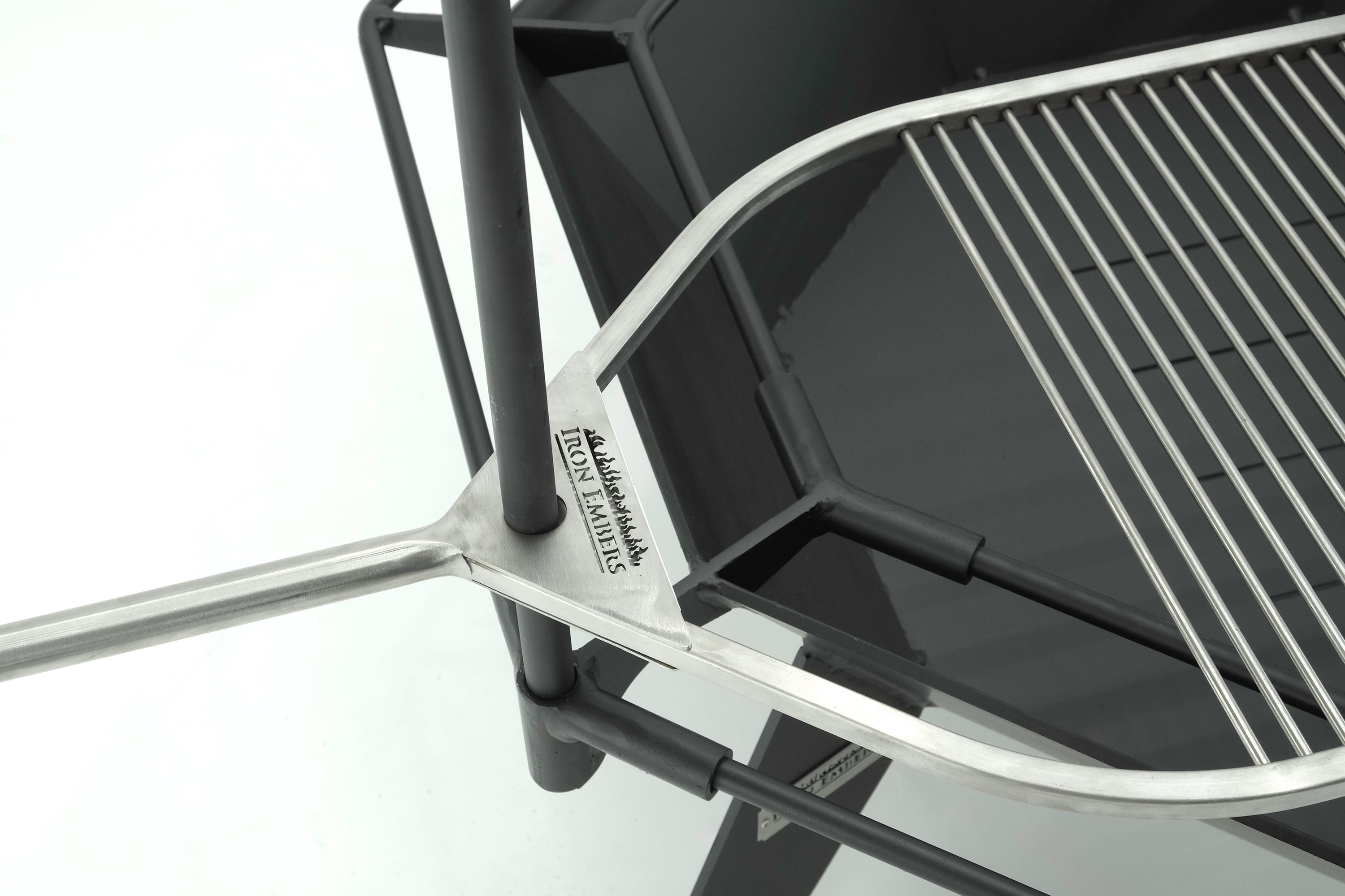 Adjustable BBQ Grill